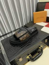 Picture of Louis Vuitton Slippers _SKULVsz38-44hnh0421985